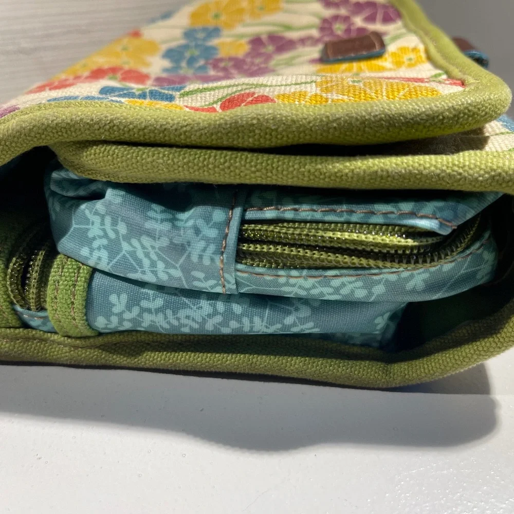 Fossil Cosmetic Bag - Picture 6 of 9